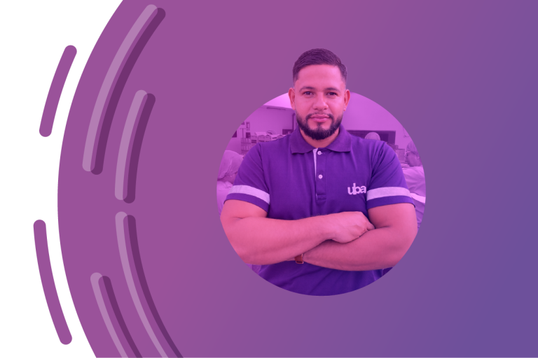 Trabaja con nosotros